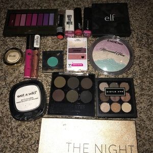Makeup bundle
